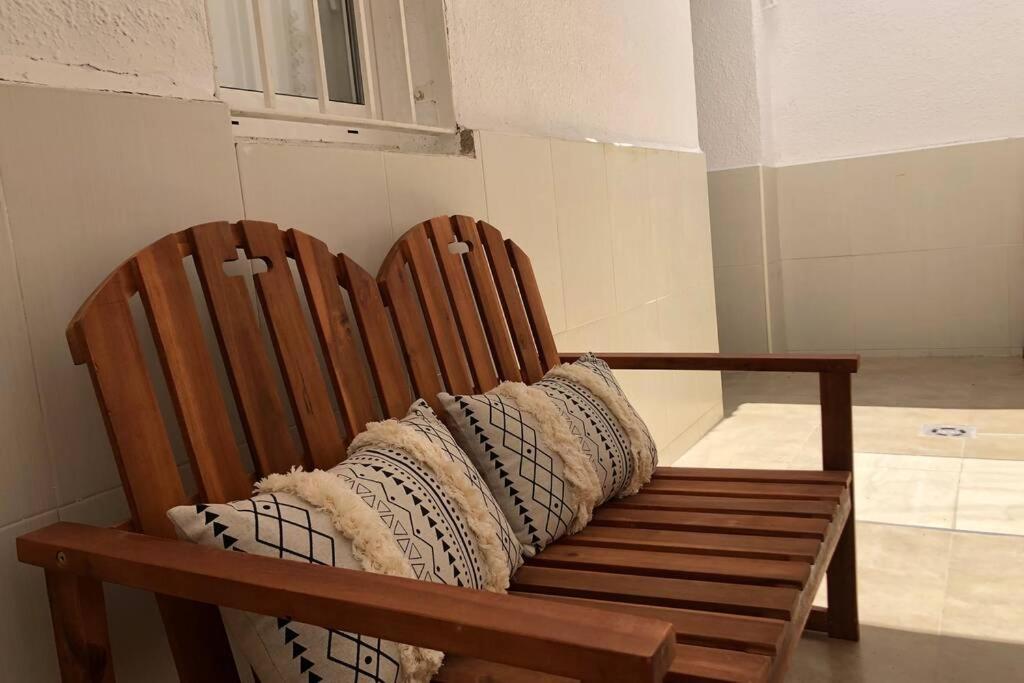 에스풀루게스데로브레가트 M4 Cool Terrace. 1 Min To Metro. 15 Min To Center 아파트 외부 사진