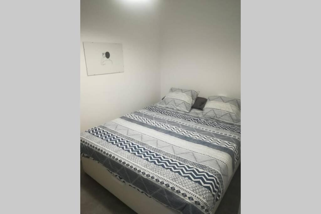 에스풀루게스데로브레가트 M4 Cool Terrace. 1 Min To Metro. 15 Min To Center 아파트 외부 사진